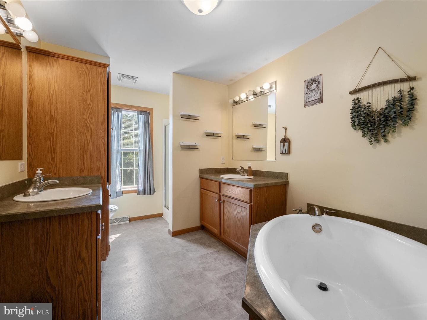 46 Solomons Court photo 28