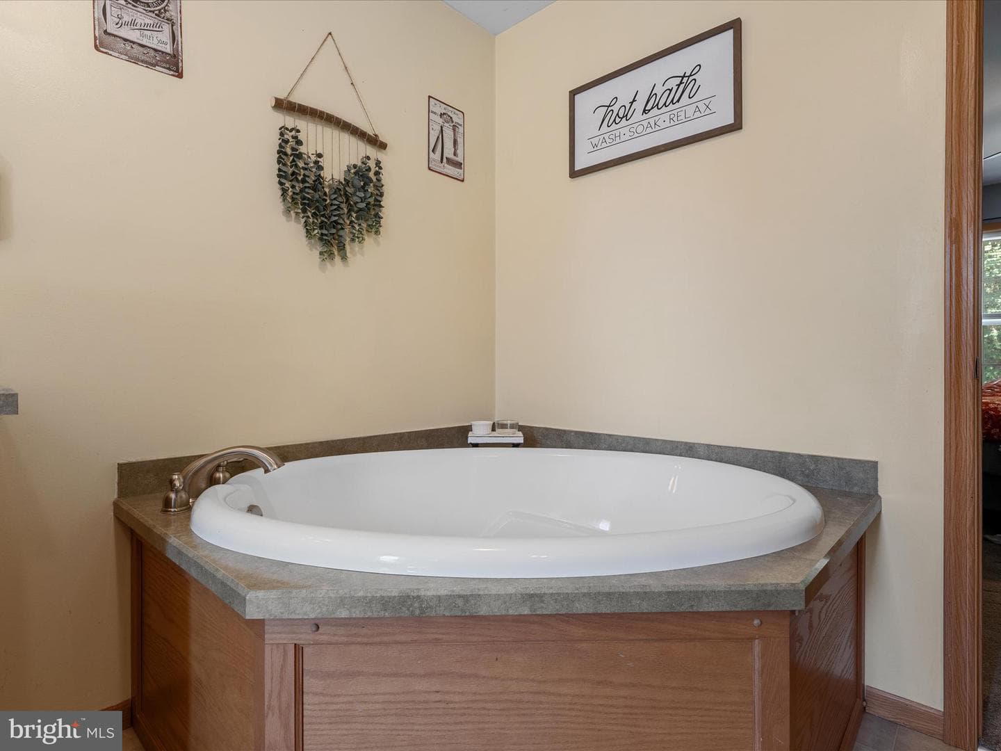 46 Solomons Court photo 30