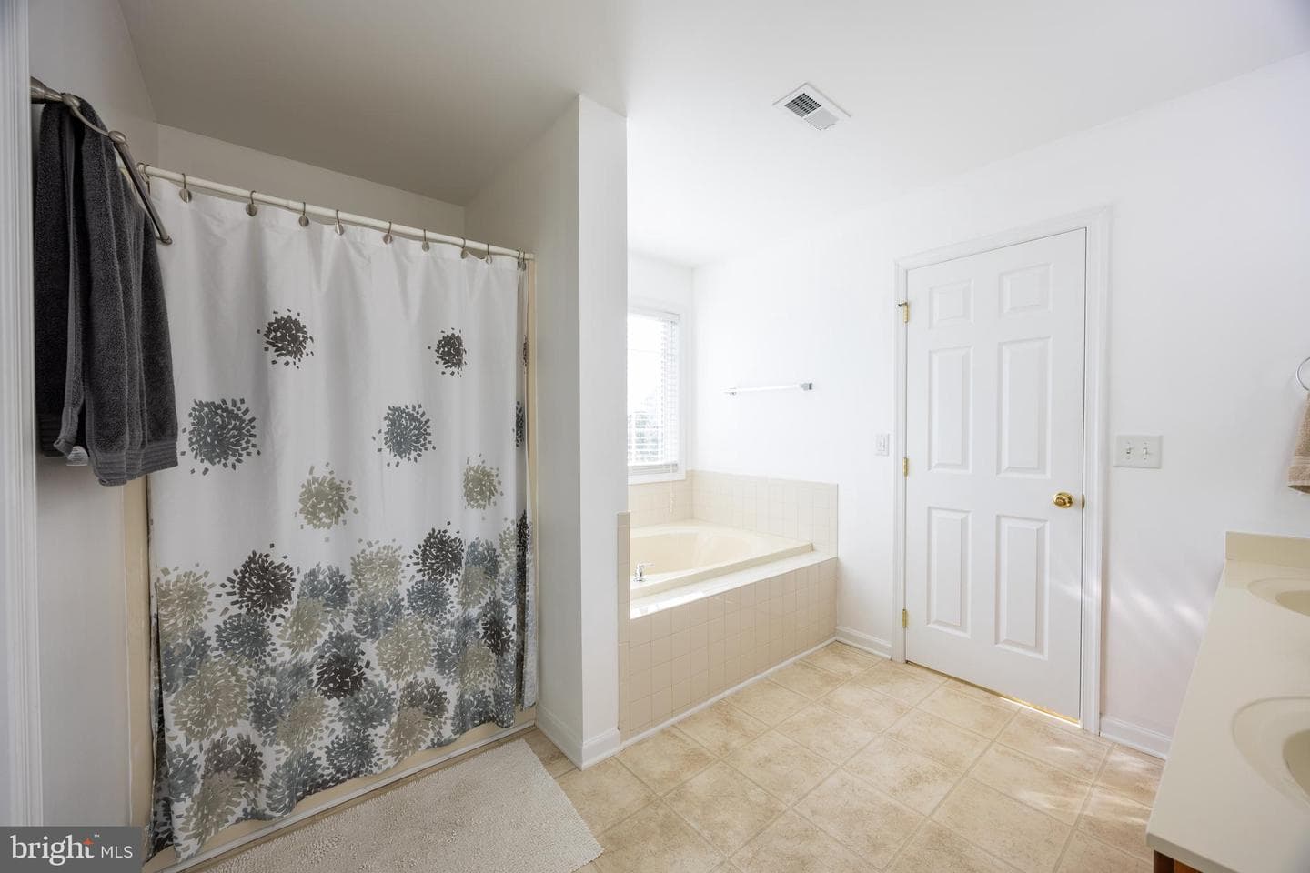 11 Pimlico Path photo 40