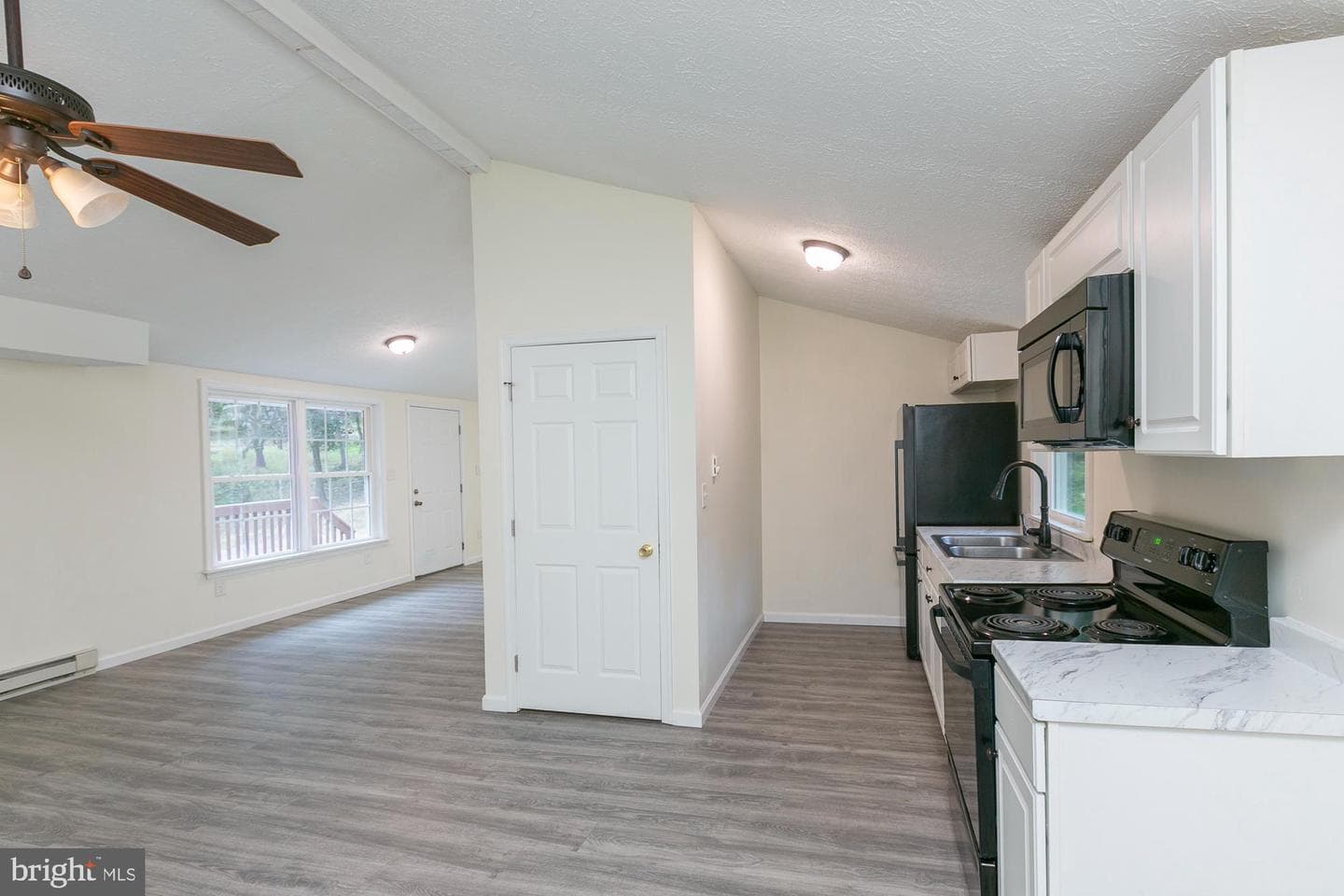 157 Oasis Lane photo 28