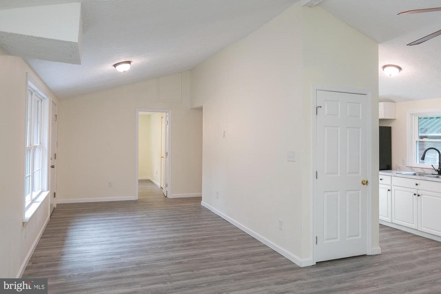 157 Oasis Lane photo 38