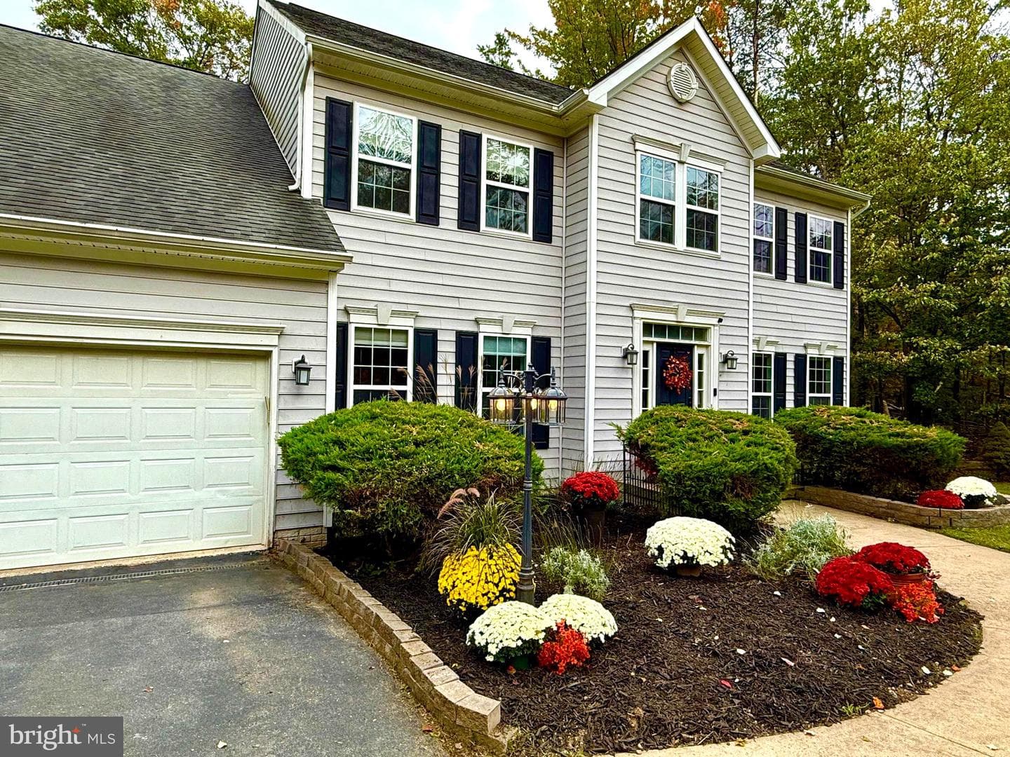 350 Rotterham Drive photo 4