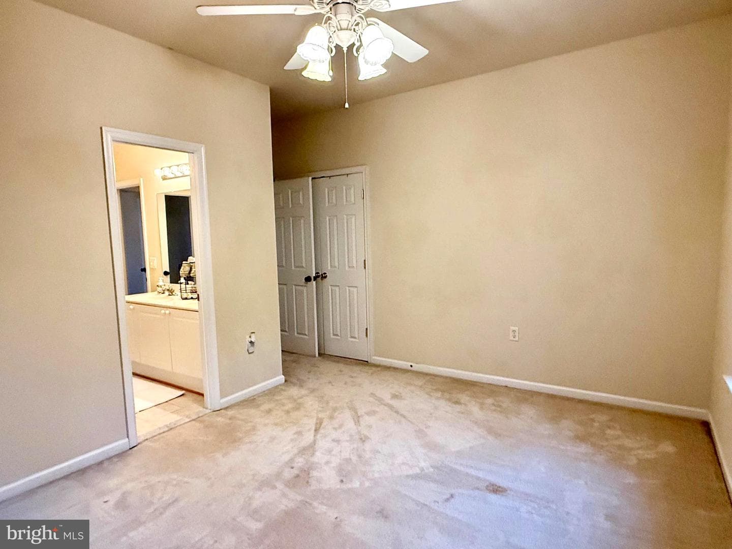 350 Rotterham Drive photo 49