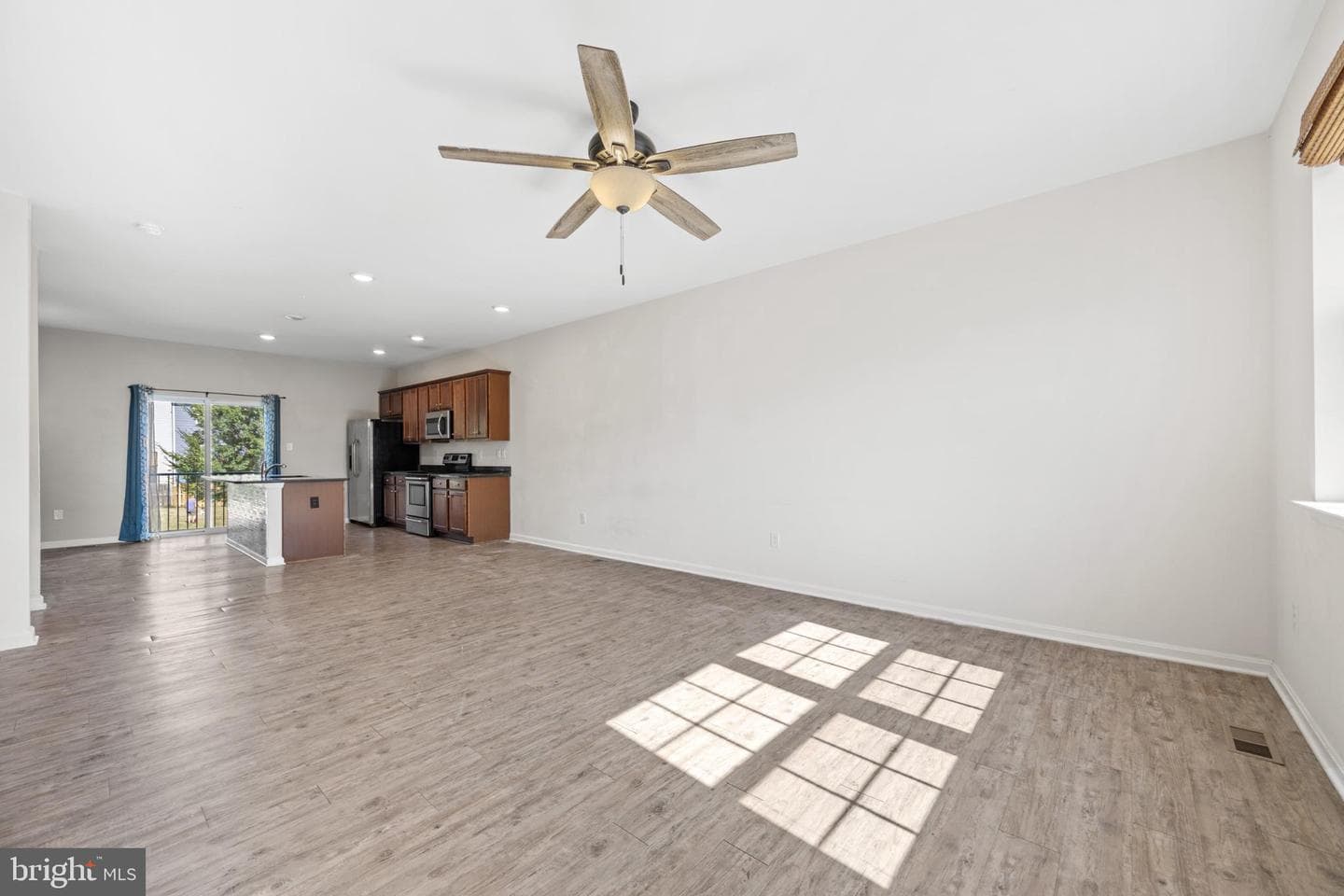 189 Magellan Drive photo 16