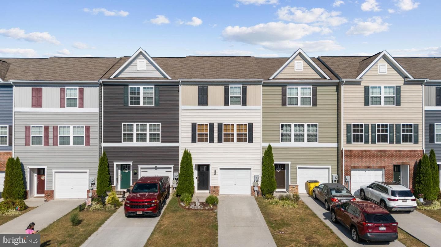 189 Magellan Drive photo 33