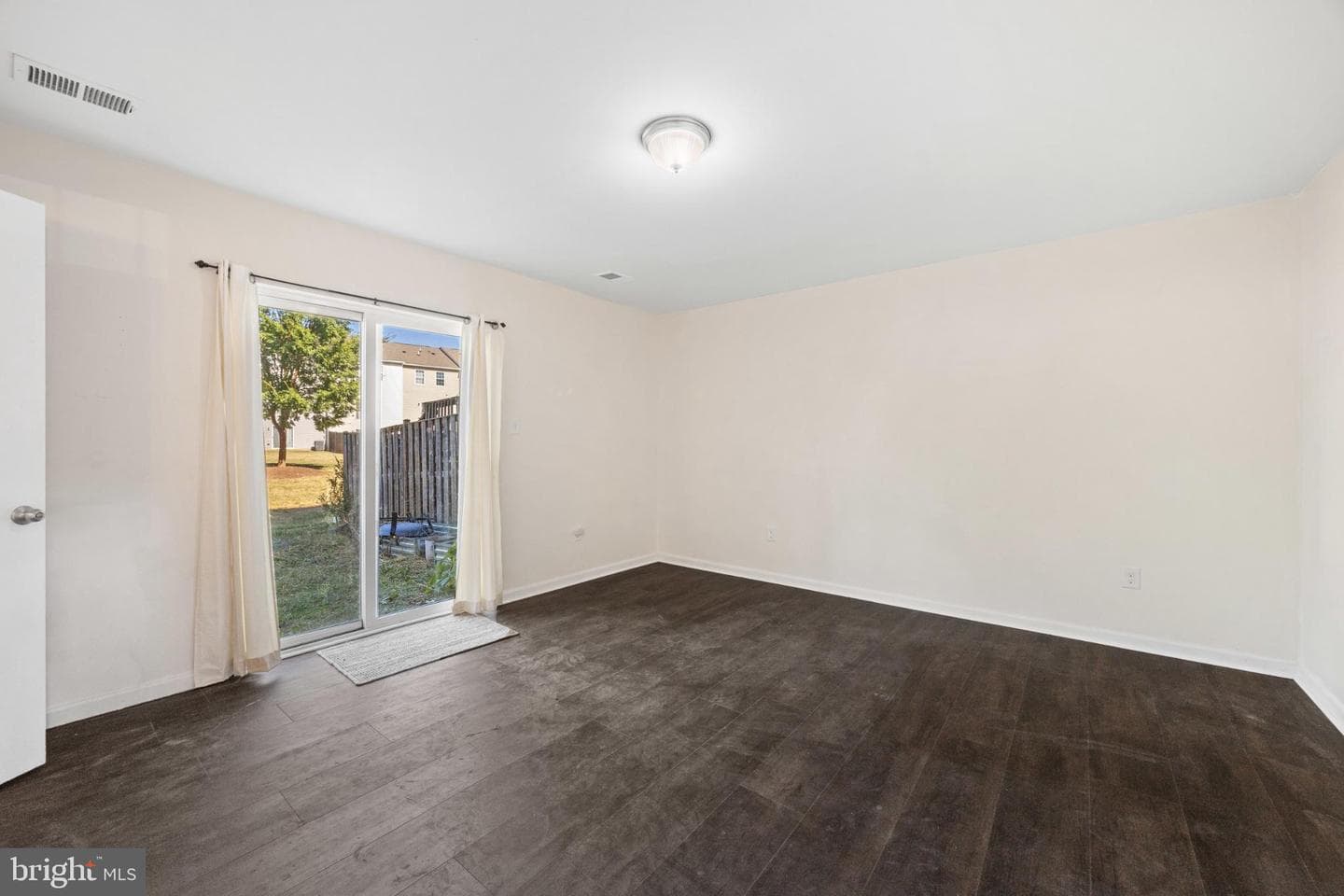 189 Magellan Drive photo 5