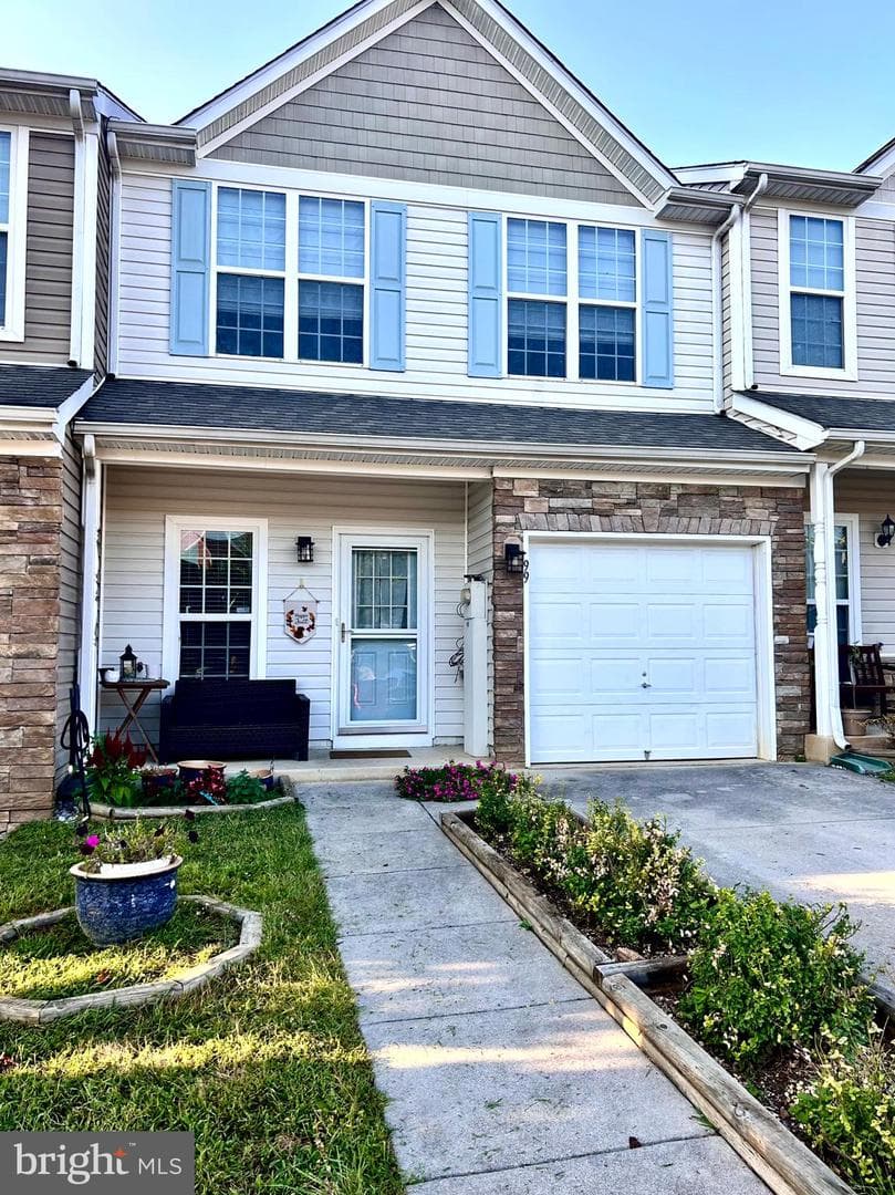 99 Compound Circle, Martinsburg