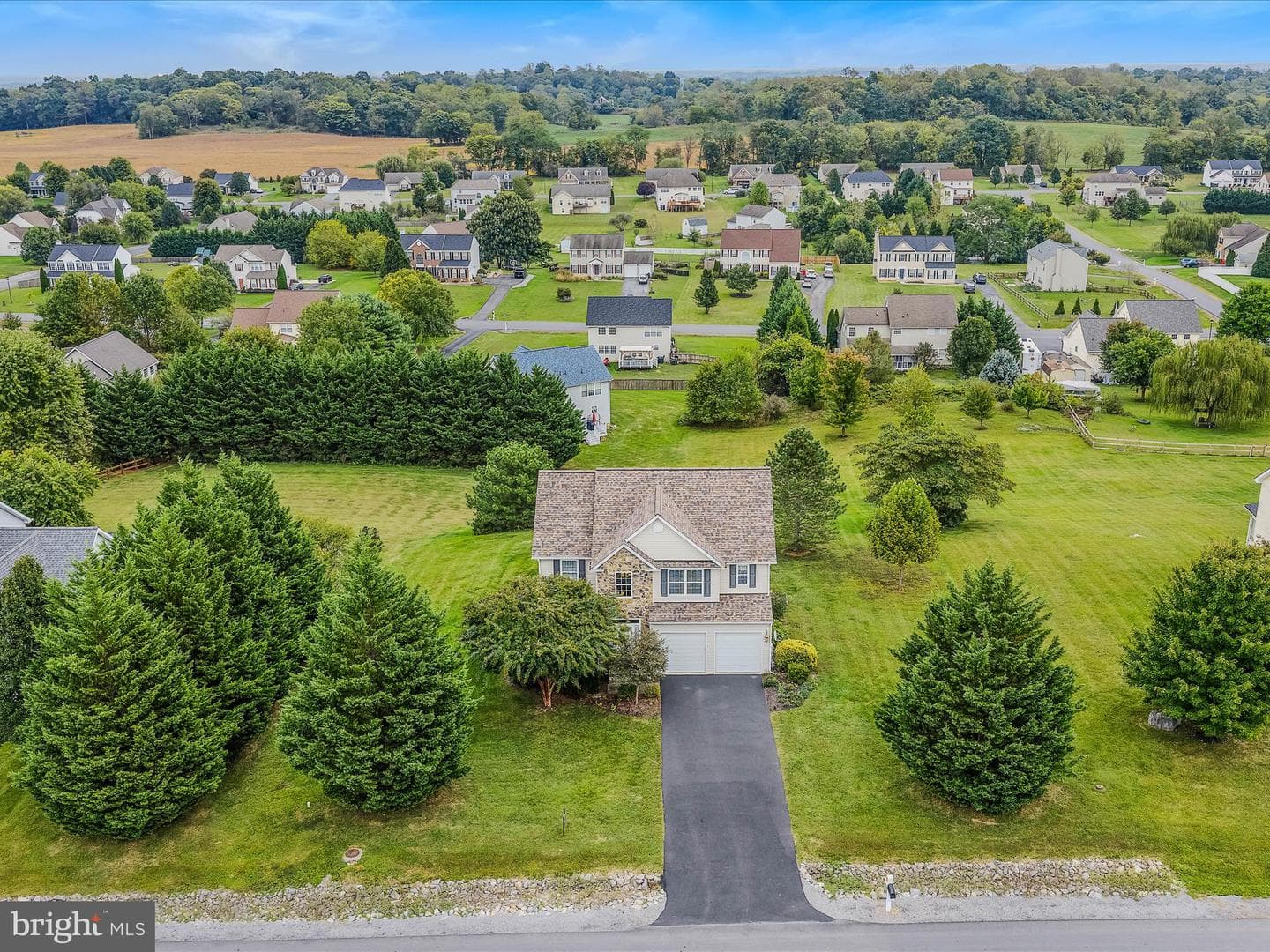 554 Braeburn Drive photo 37