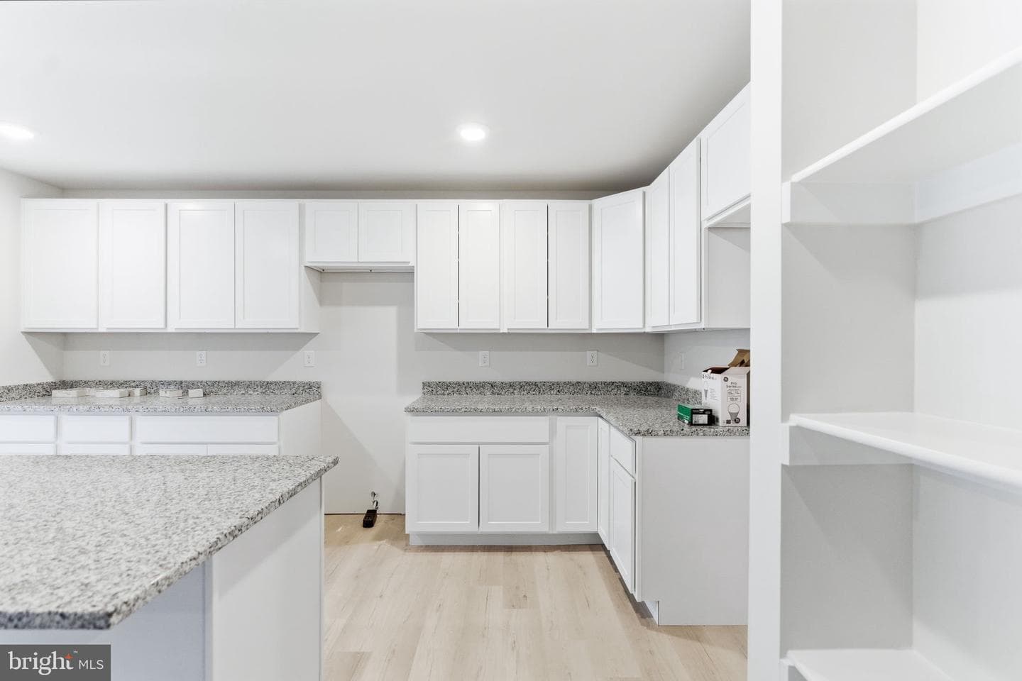 251 Sachem Hill photo 21