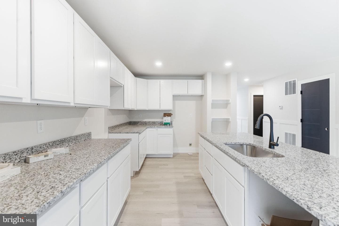 251 Sachem Hill photo 23
