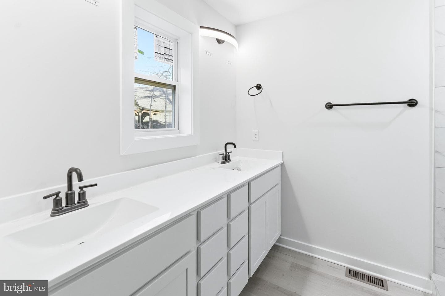 251 Sachem Hill photo 30