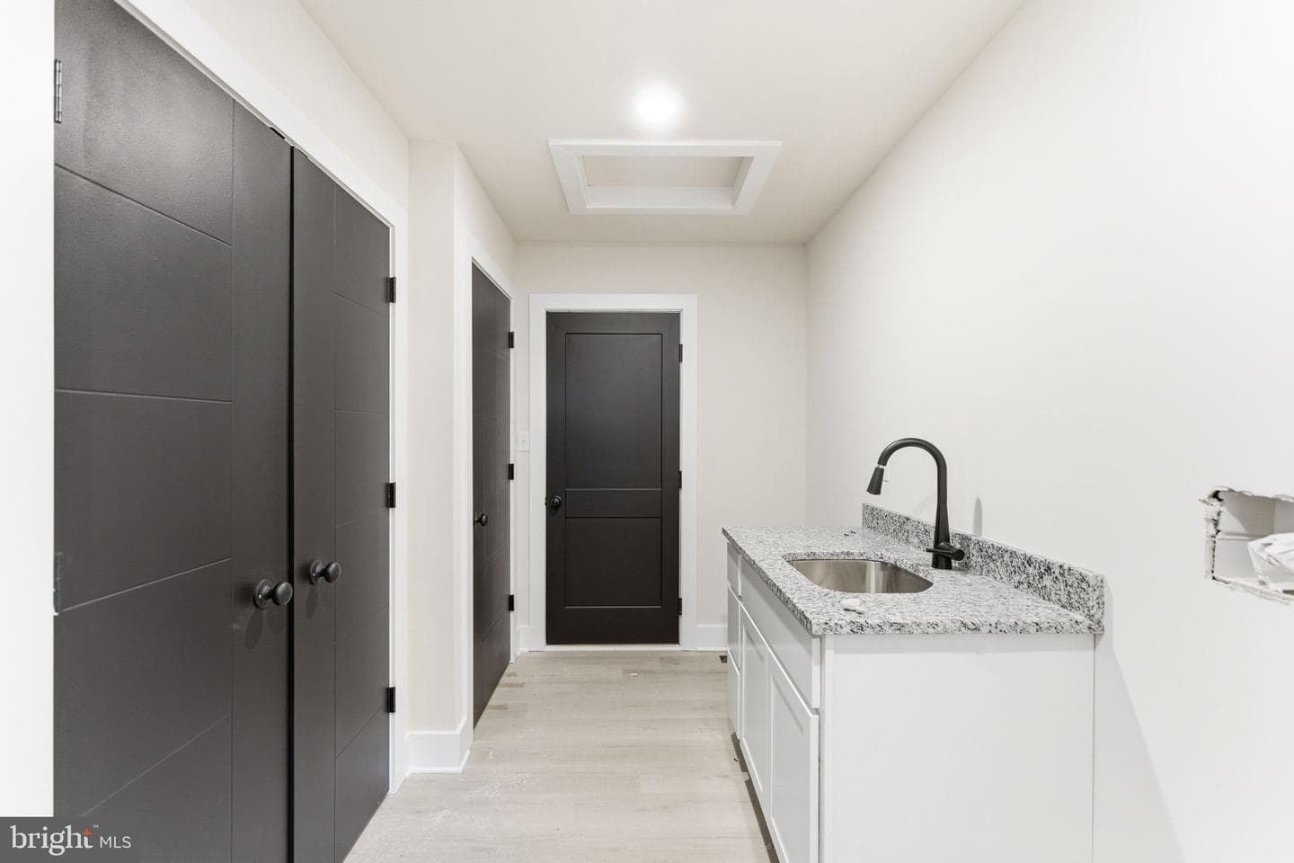 251 Sachem Hill photo 33