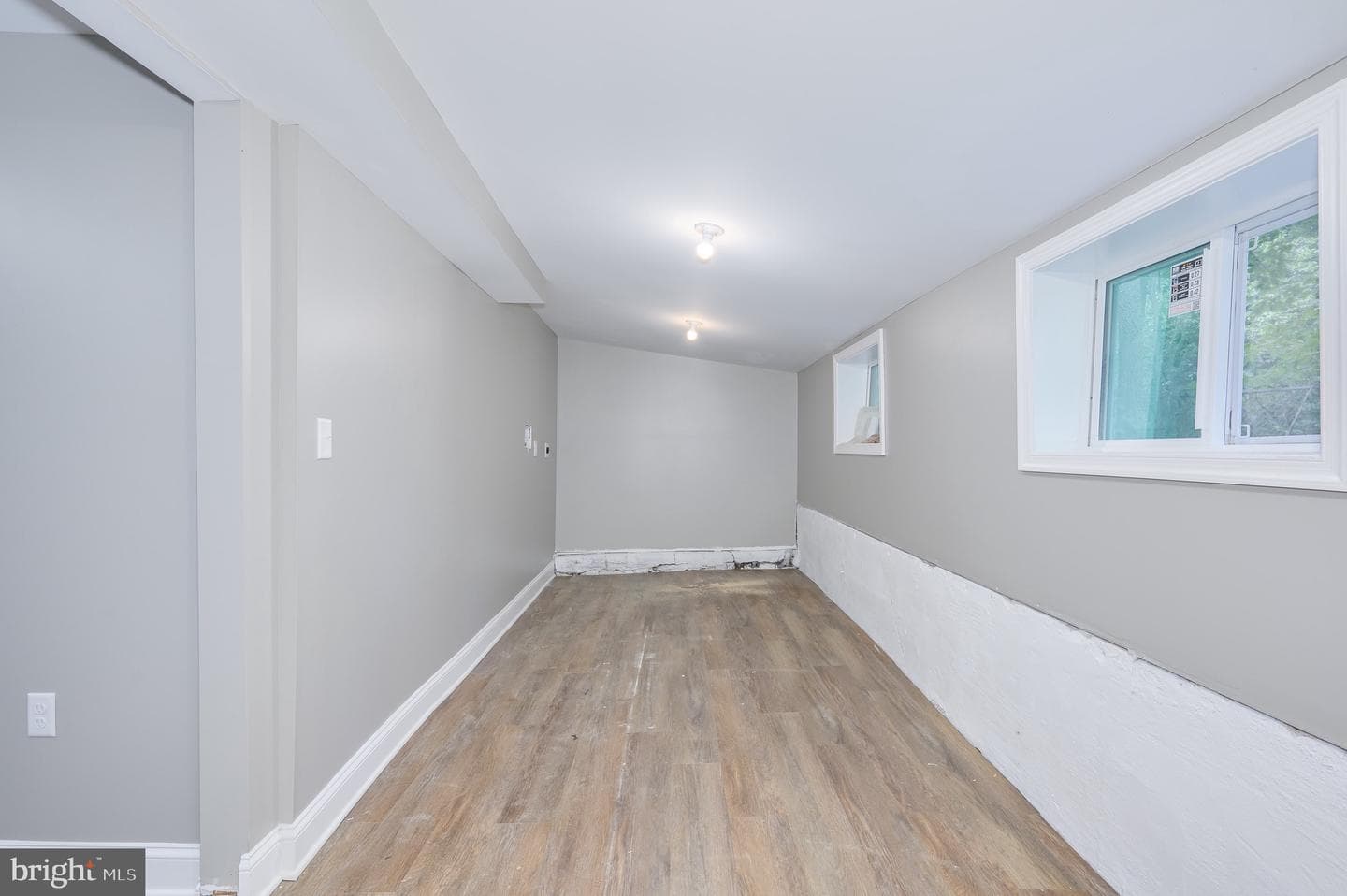 211 E Liberty Street photo 25