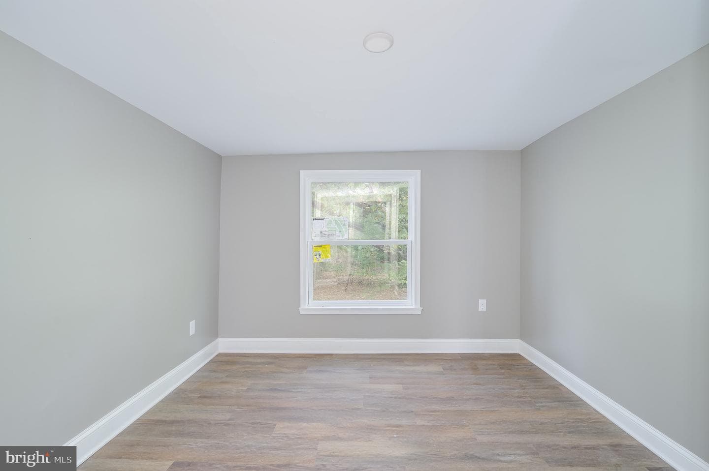 211 E Liberty Street photo 28