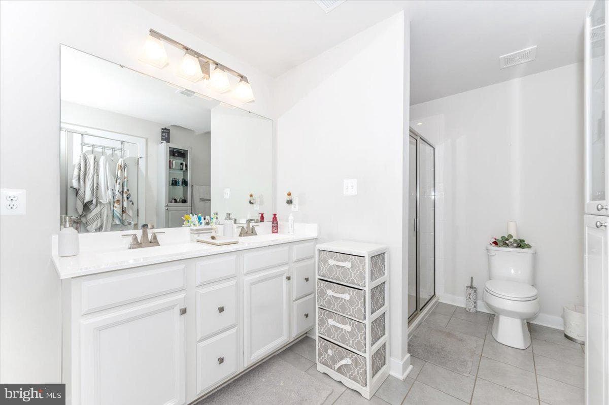 76 Vancouver Place photo 27