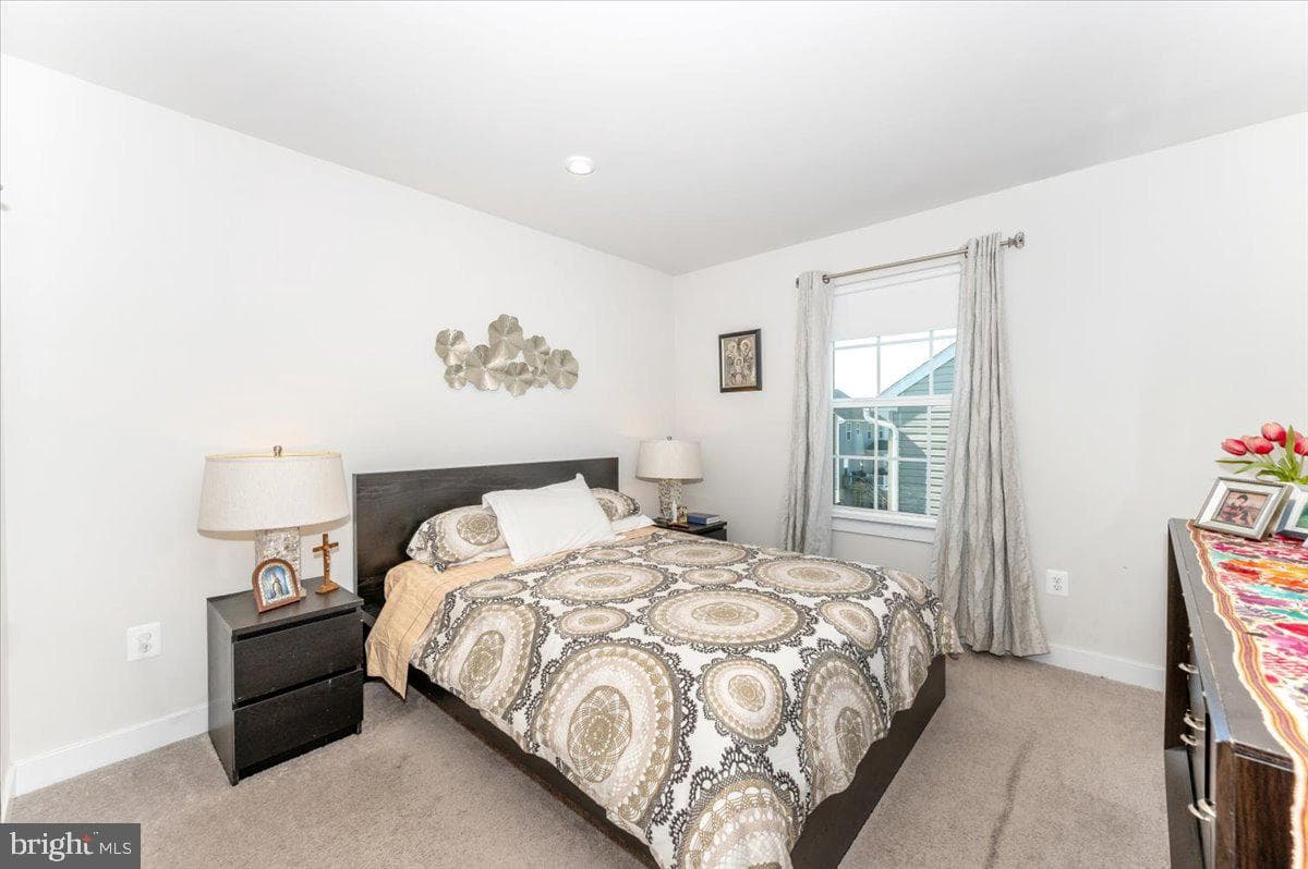 76 Vancouver Place photo 30