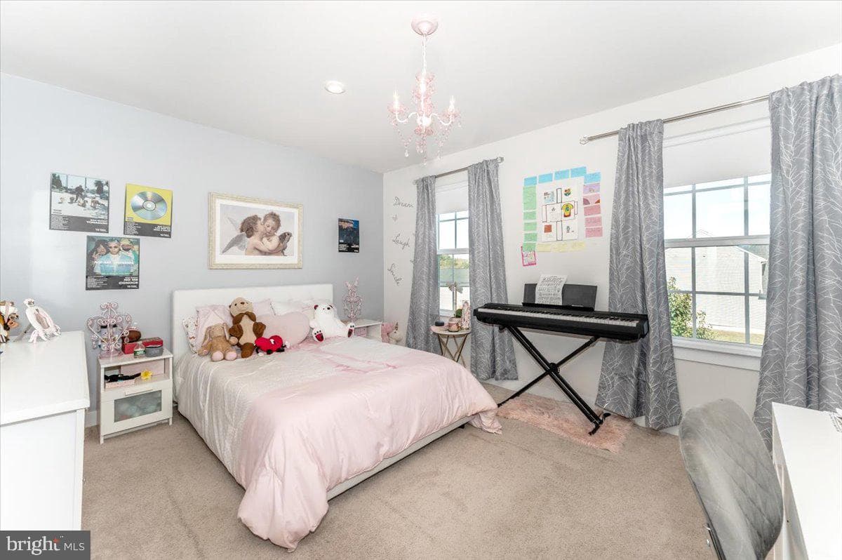 76 Vancouver Place photo 32