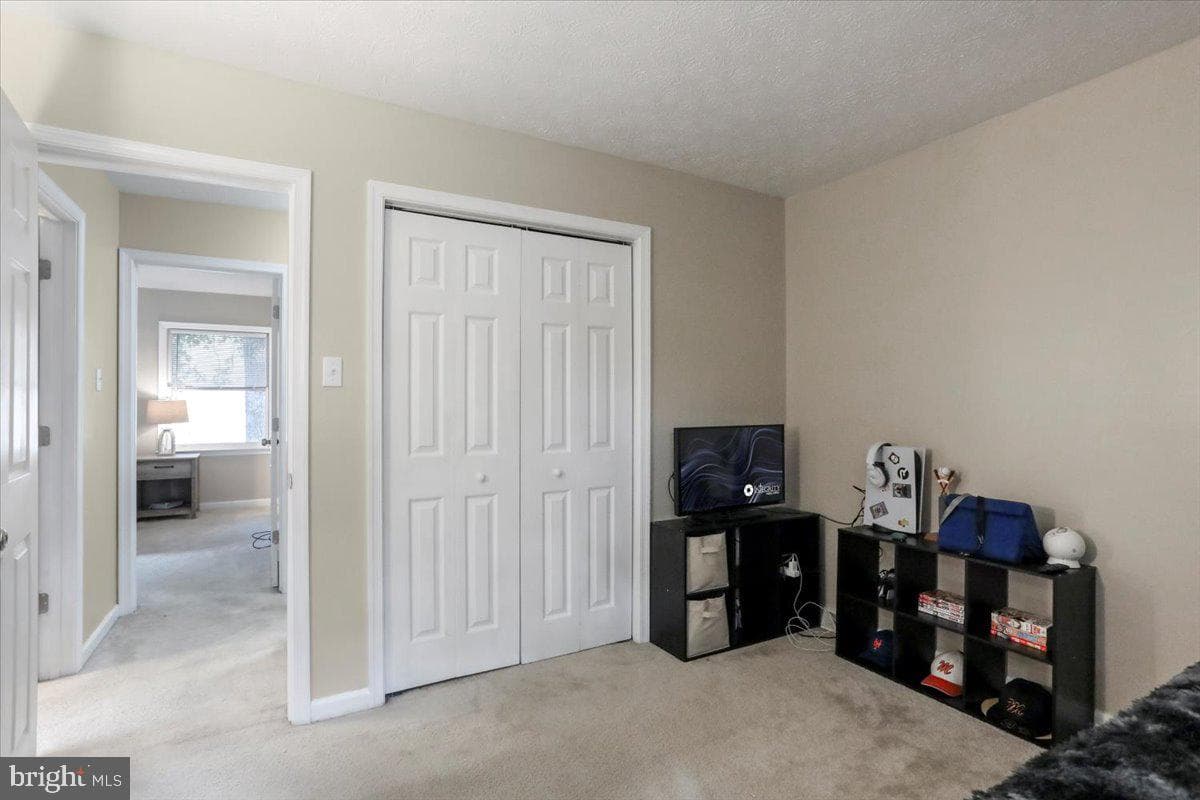 402 Tanbridge Drive photo 22