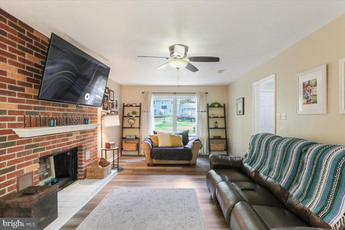 402 Tanbridge Drive photo 29