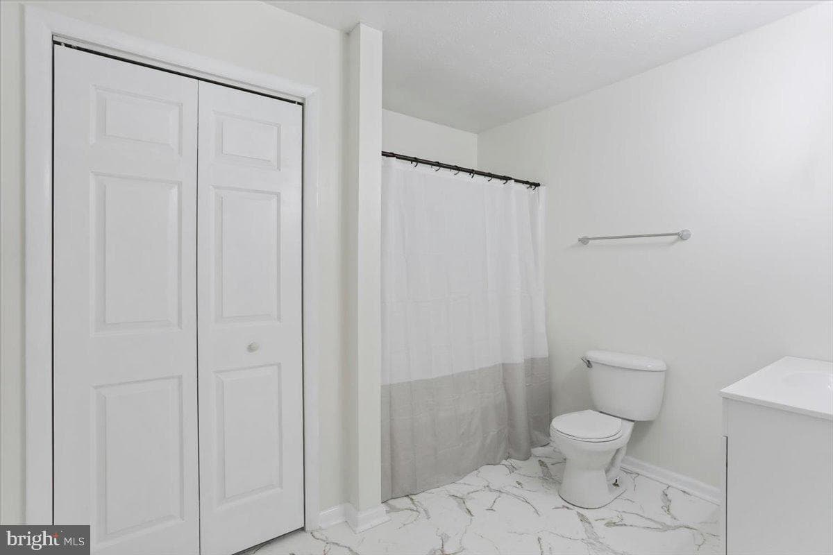 402 Tanbridge Drive photo 32
