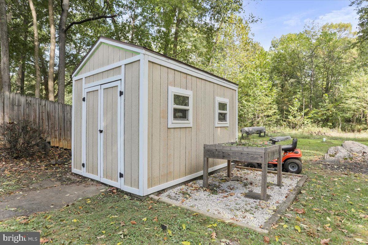 402 Tanbridge Drive photo 40