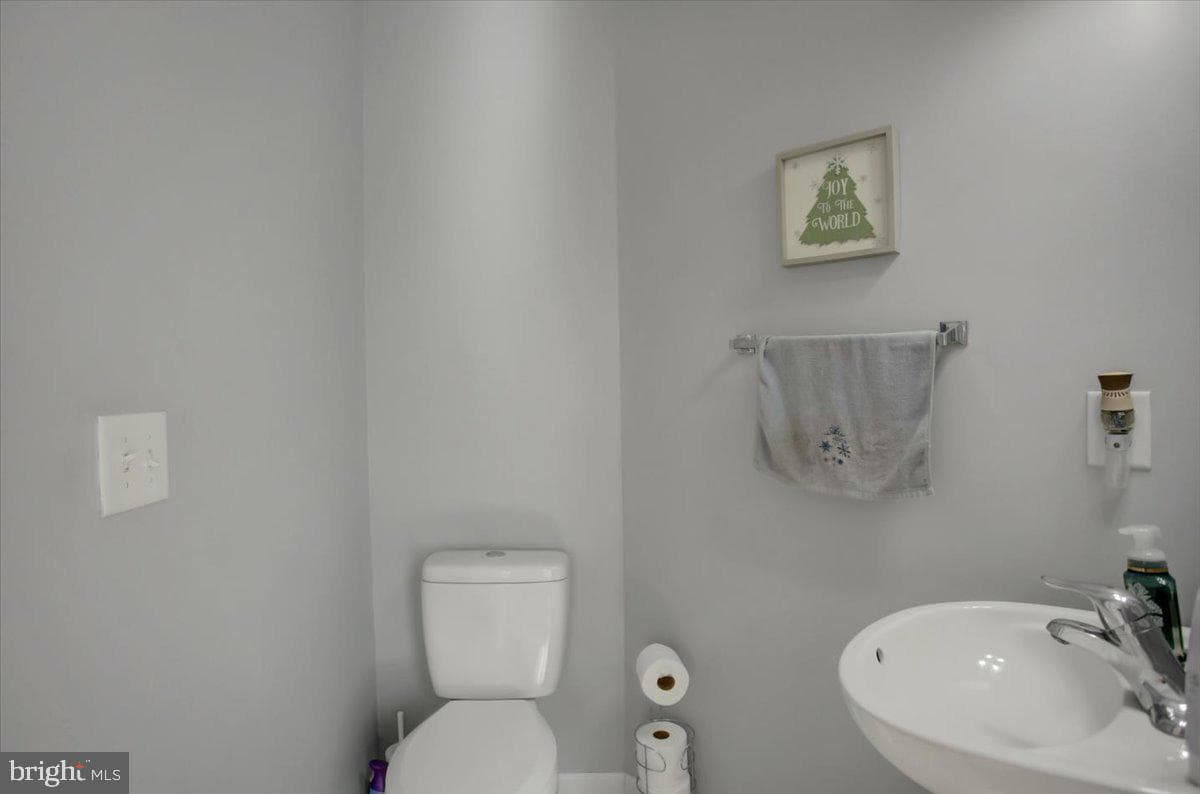 703 Prentiss Parkway photo 26