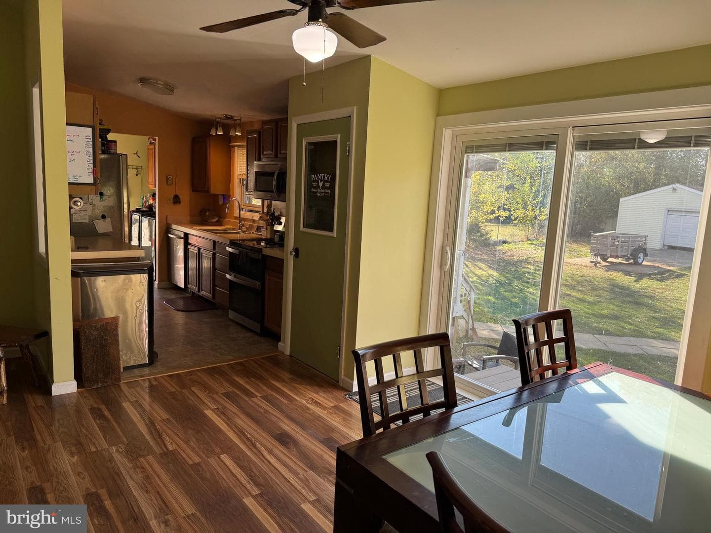 382 Fegan Road photo 13