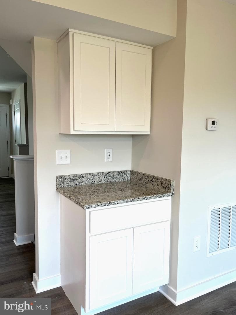 135 Olga Drive photo 4