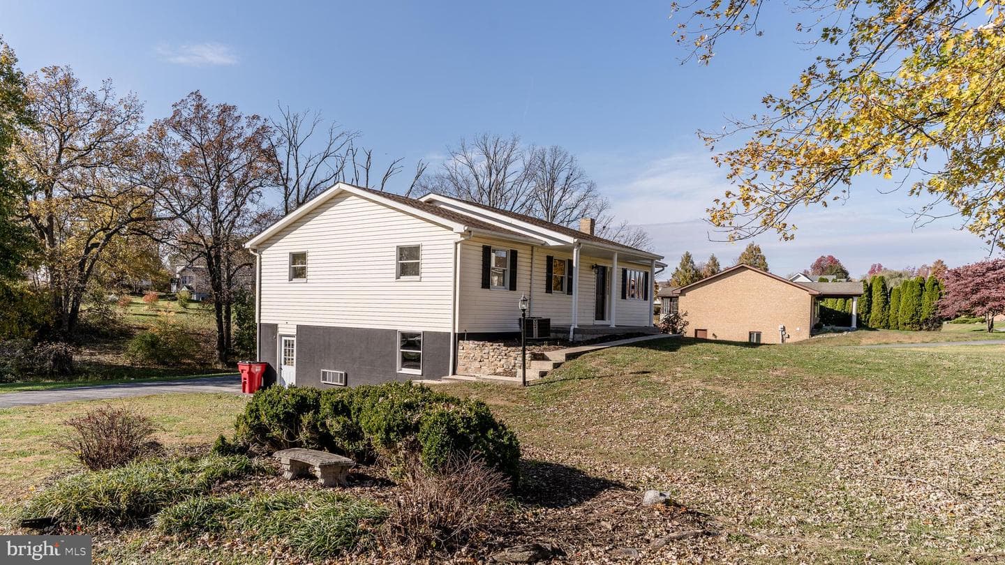 392 Clifford Drive photo 10