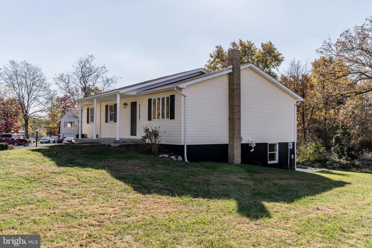 392 Clifford Drive photo 12