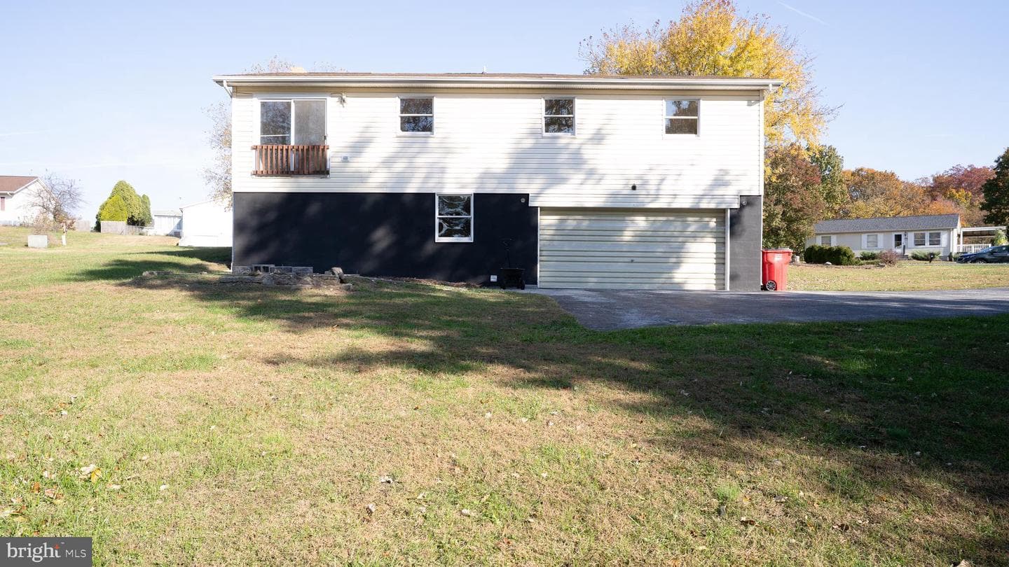 392 Clifford Drive photo 14