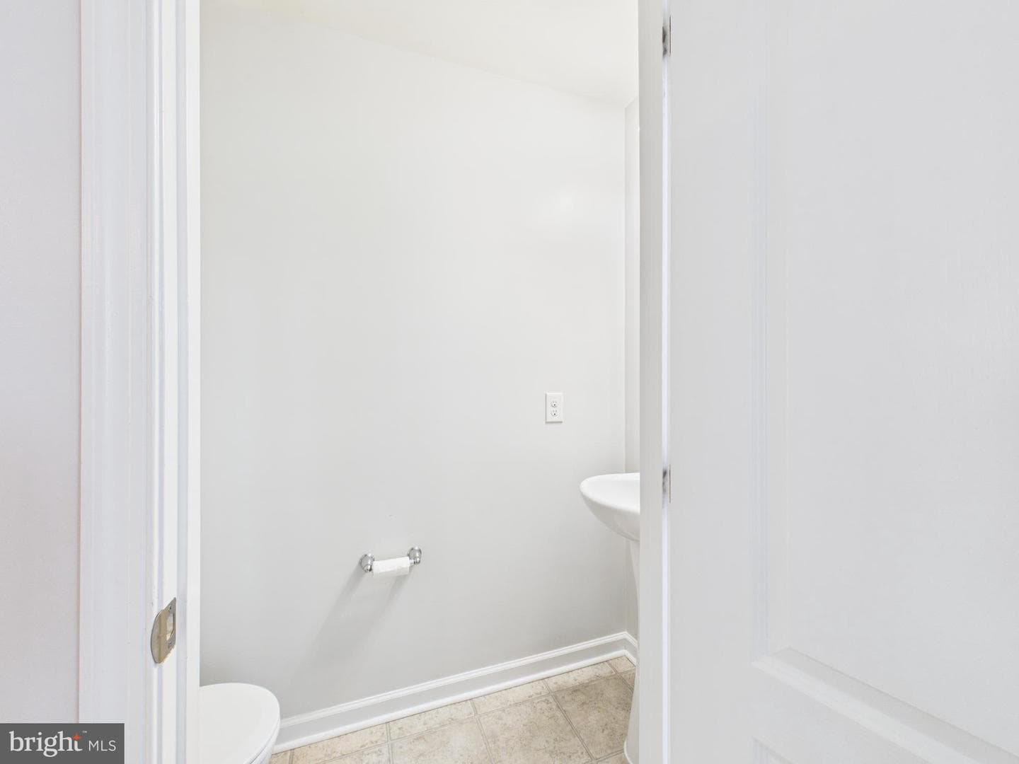 37 Britania Court photo 36