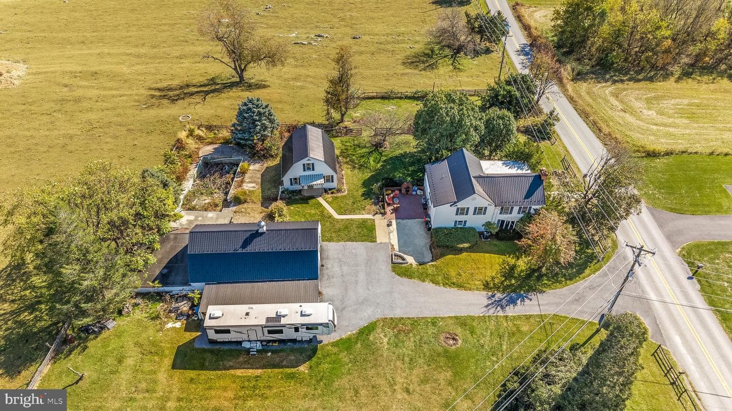 45 Nipetown Road, Martinsburg