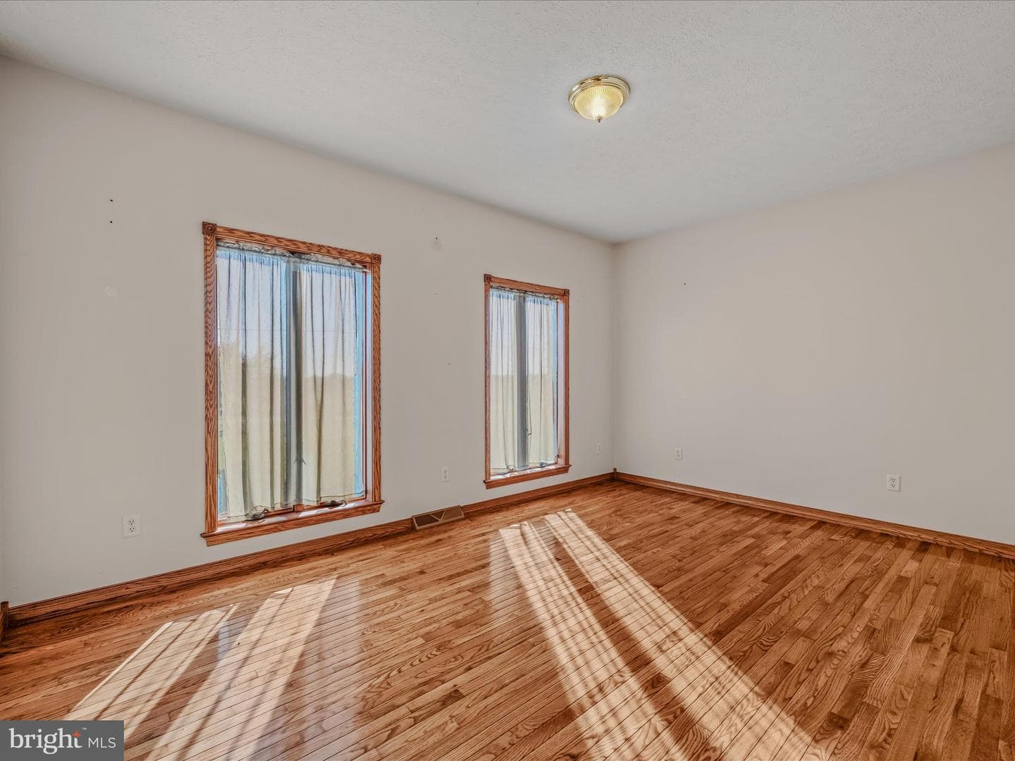 1687 Thatcher Road photo 24