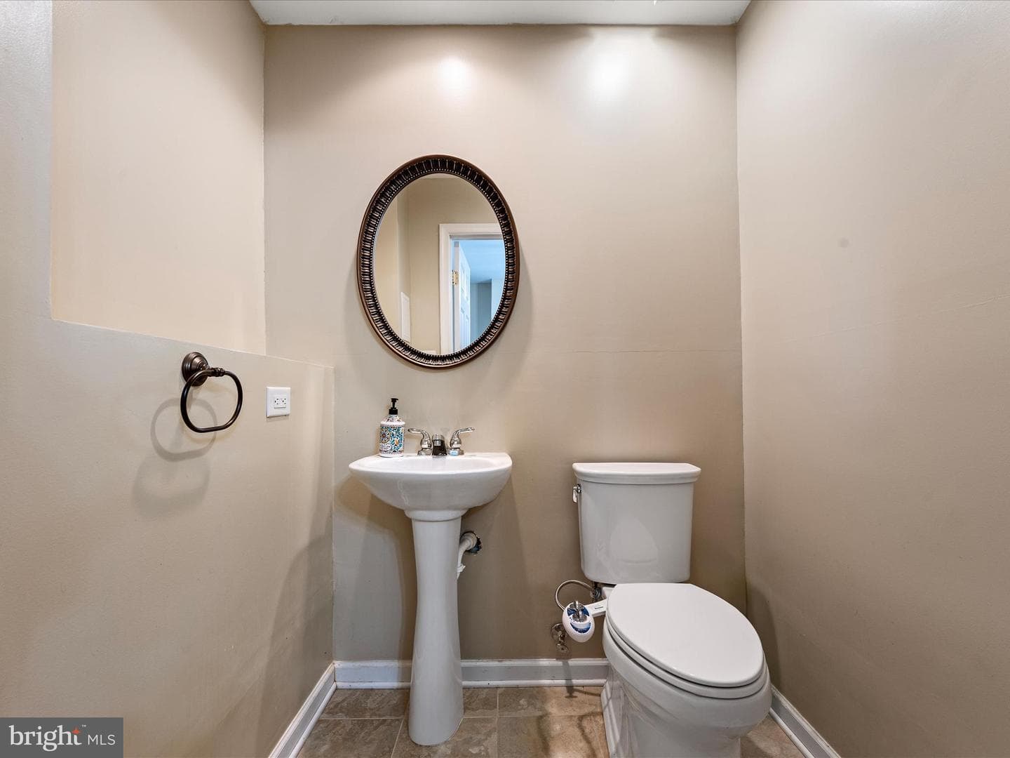 335 Ford Circle photo 42