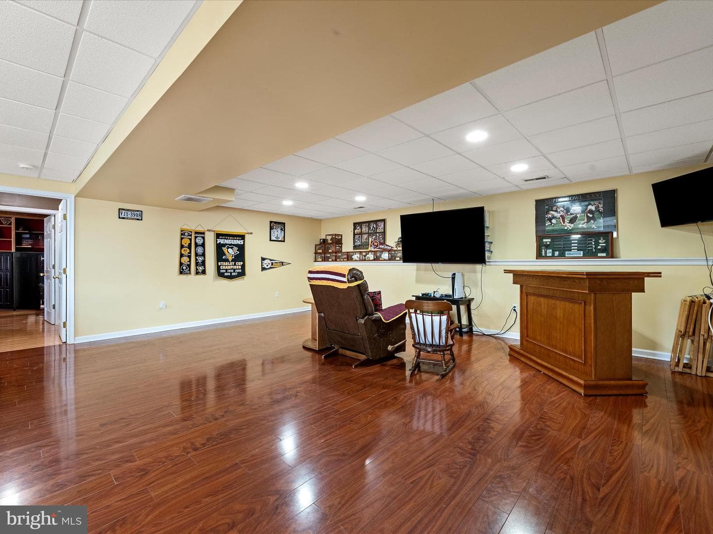 335 Ford Circle photo 46