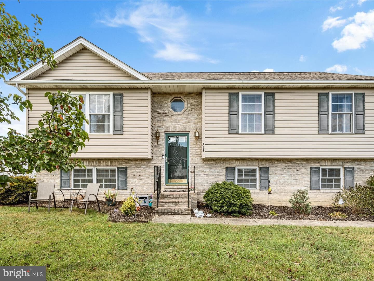 335 Ford Circle photo 5