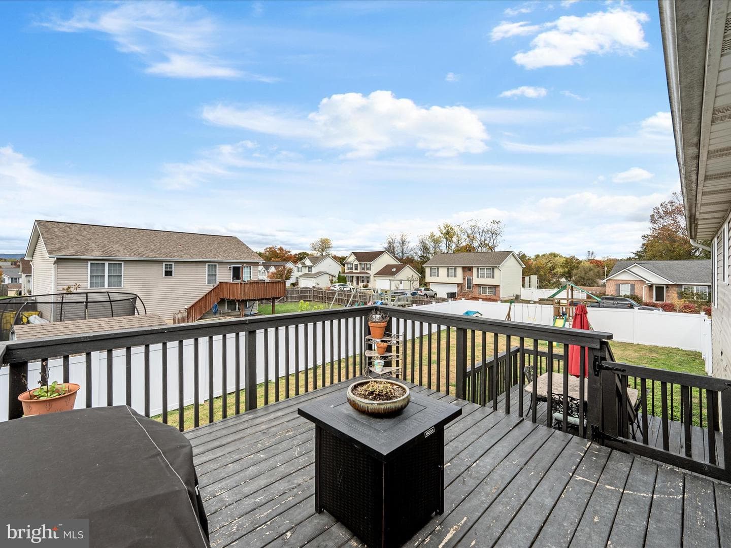 335 Ford Circle photo 50