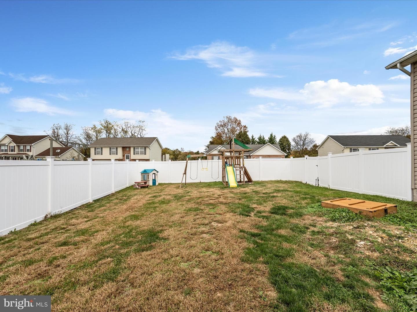 335 Ford Circle photo 56