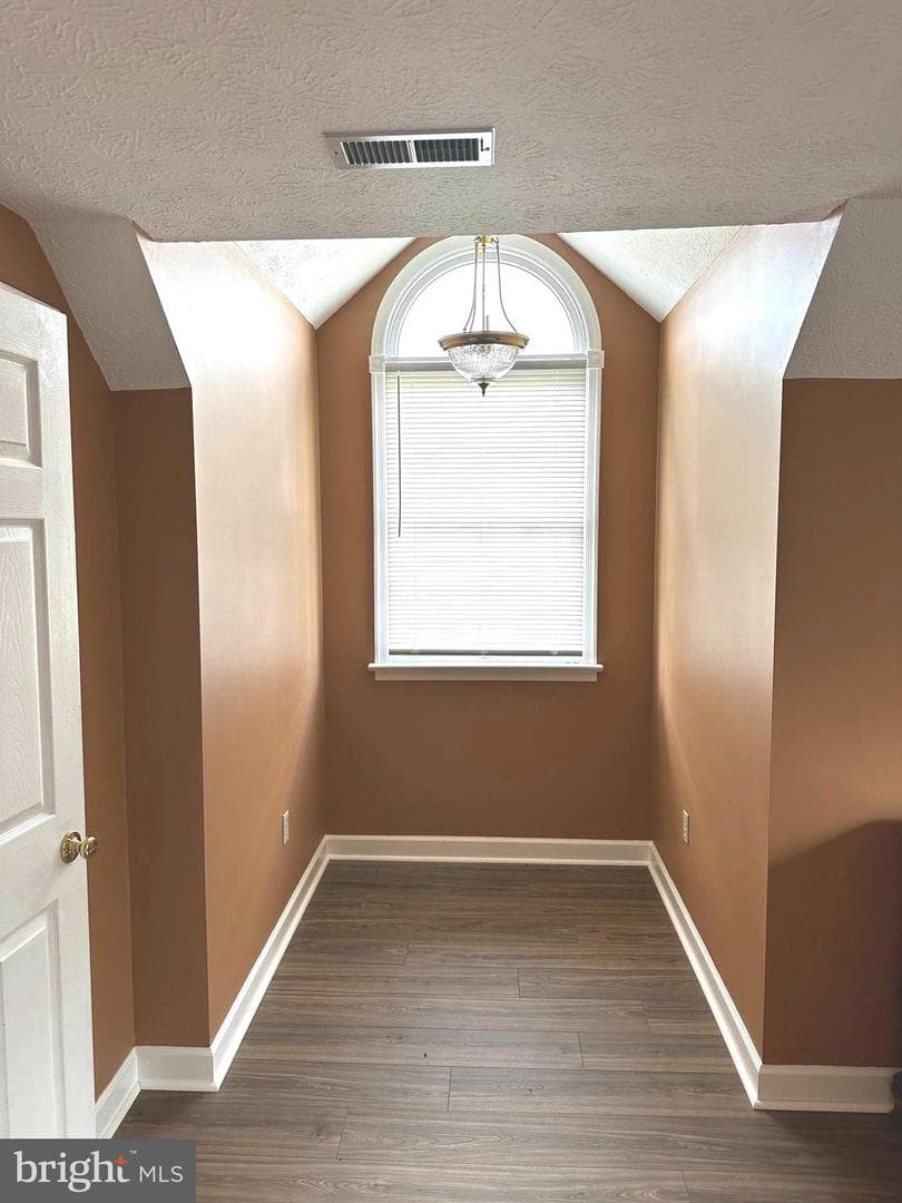 25 Mish Road photo 66
