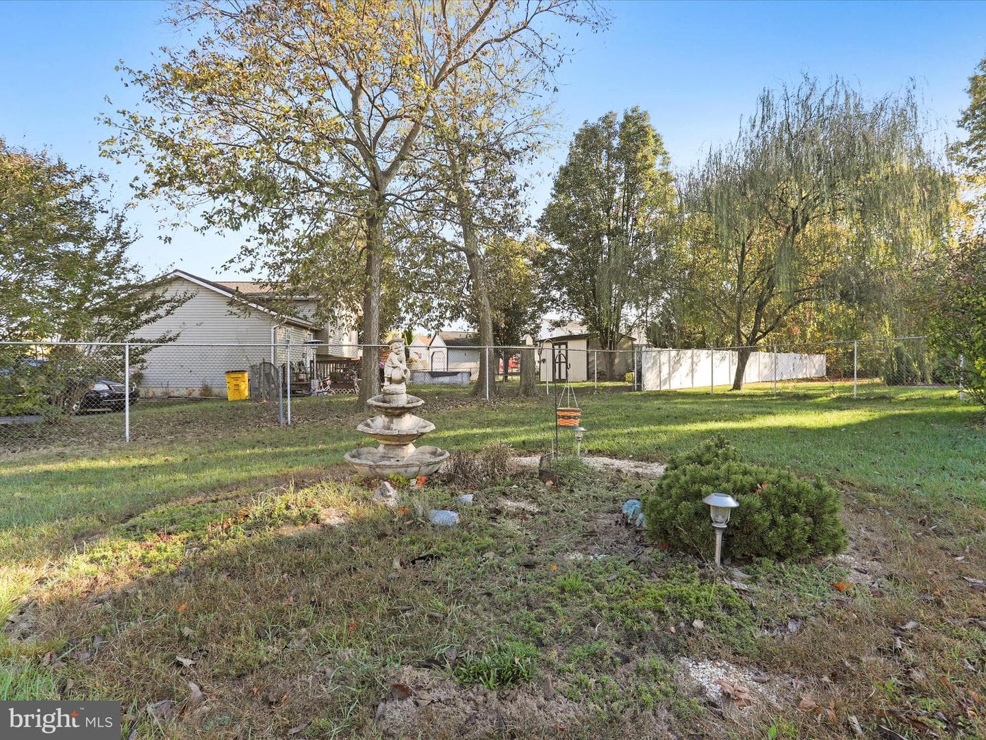 647 Mimosa Drive photo 28