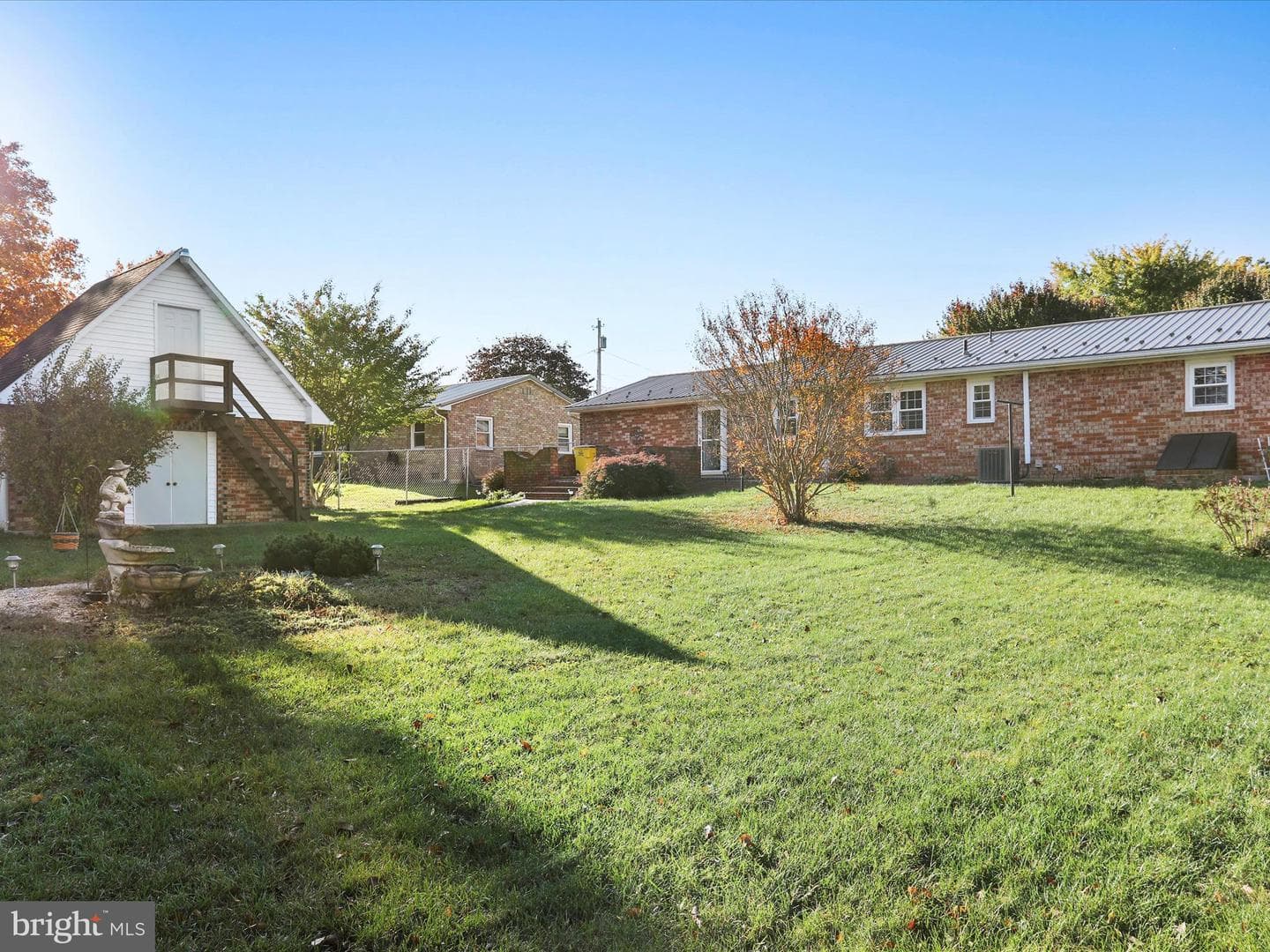 647 Mimosa Drive photo 29
