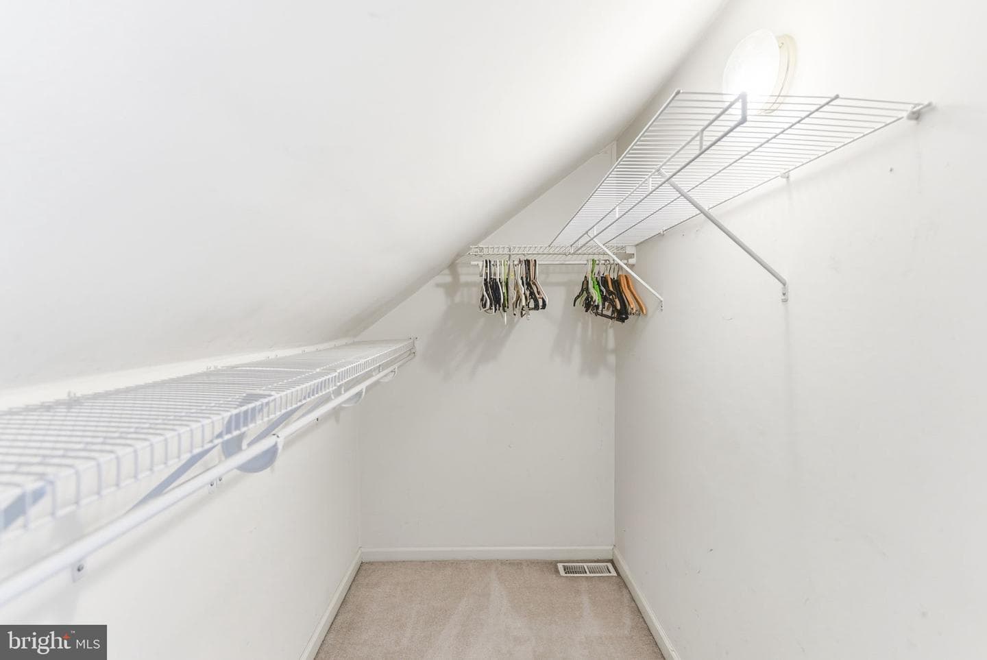 102 Traders Way photo 25