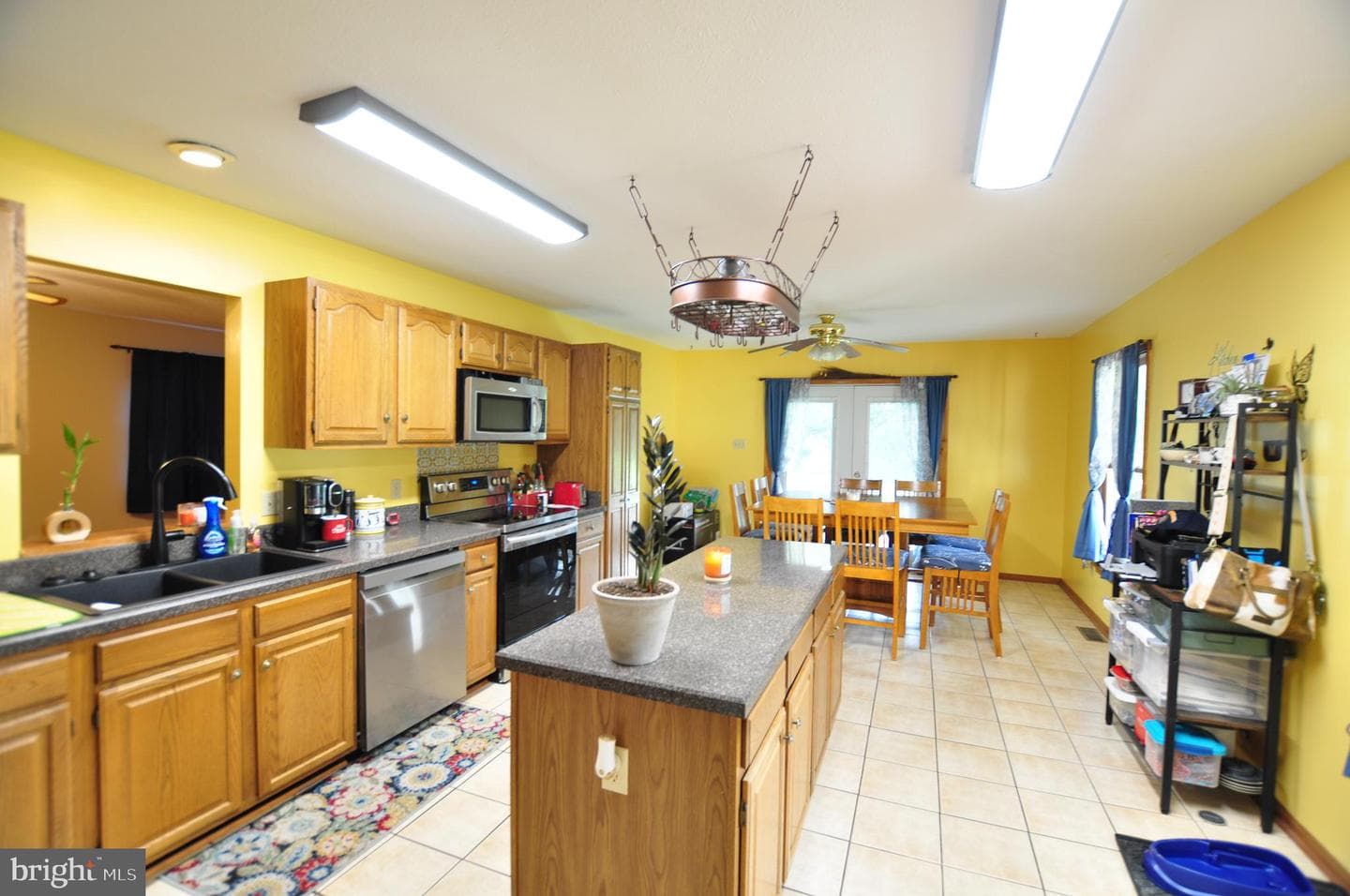 347 Irish Lane photo 13