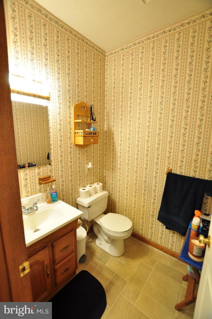 347 Irish Lane photo 25