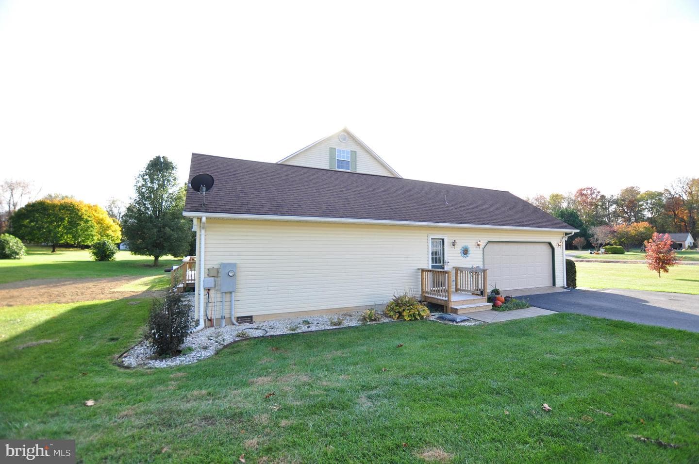 347 Irish Lane photo 5