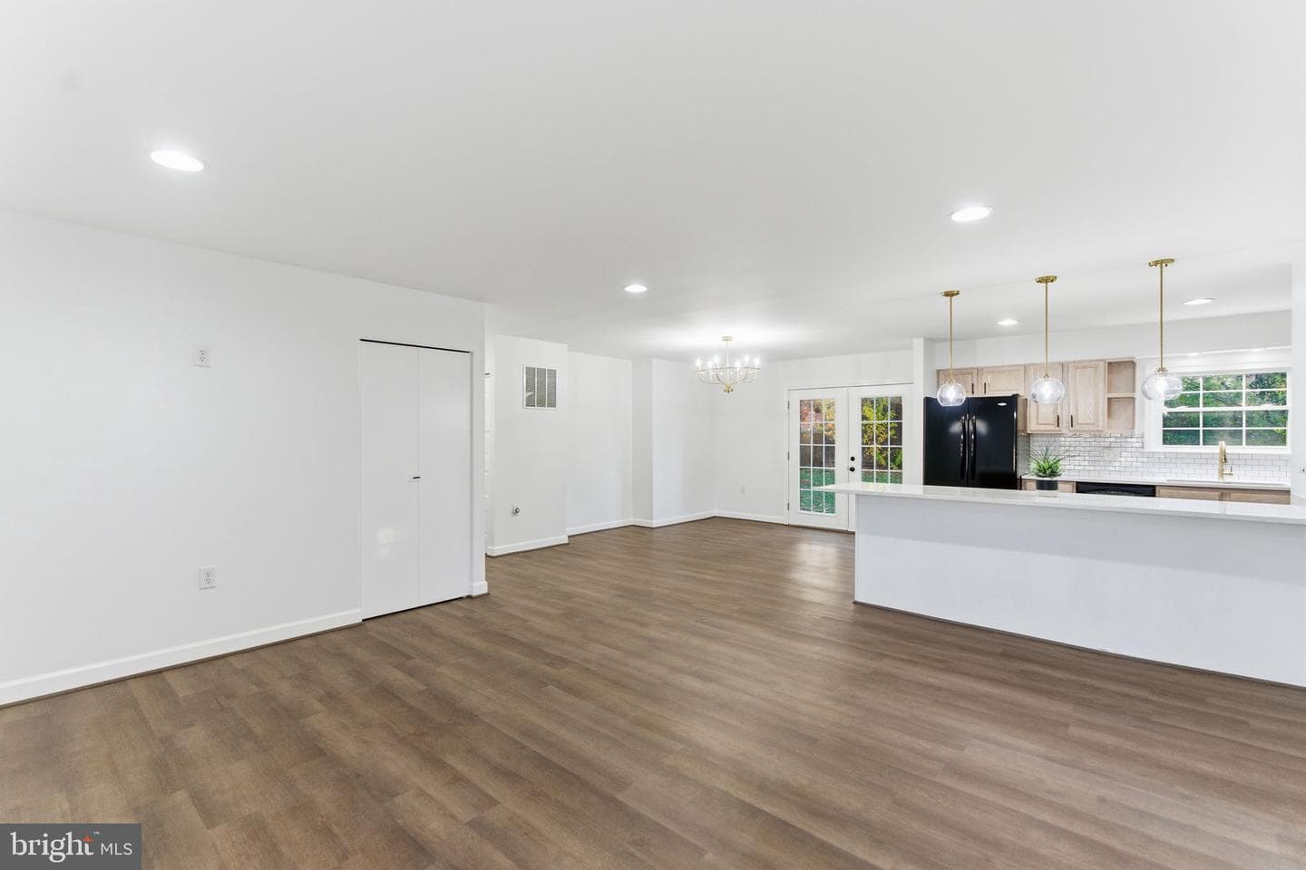 417 S Georgia Avenue photo 17