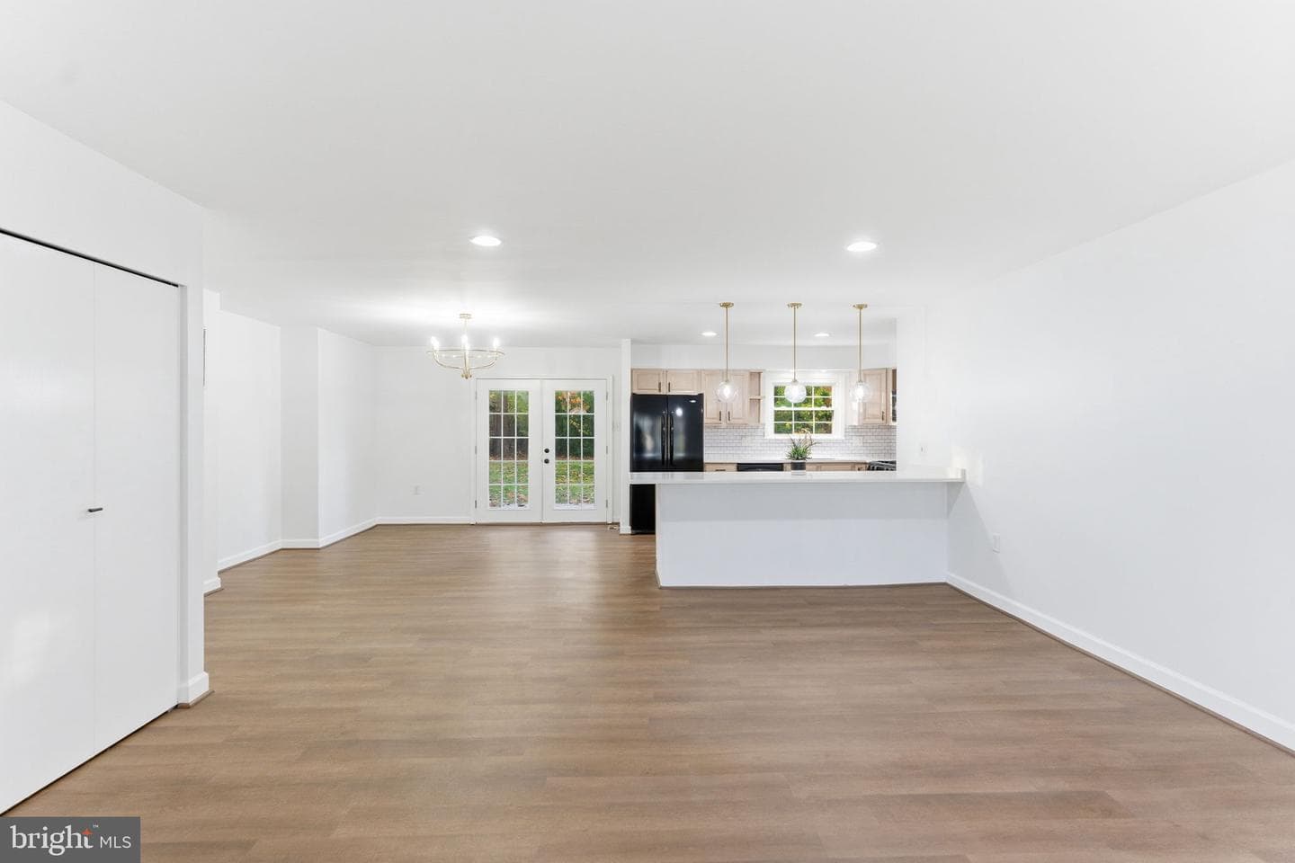 417 S Georgia Avenue photo 18