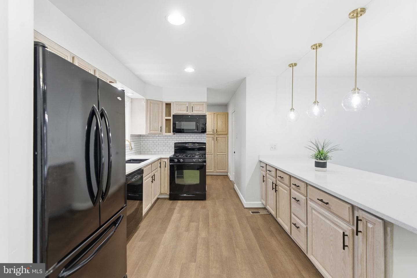 417 S Georgia Avenue photo 23