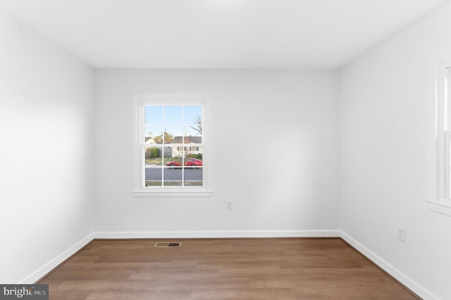 417 S Georgia Avenue photo 35